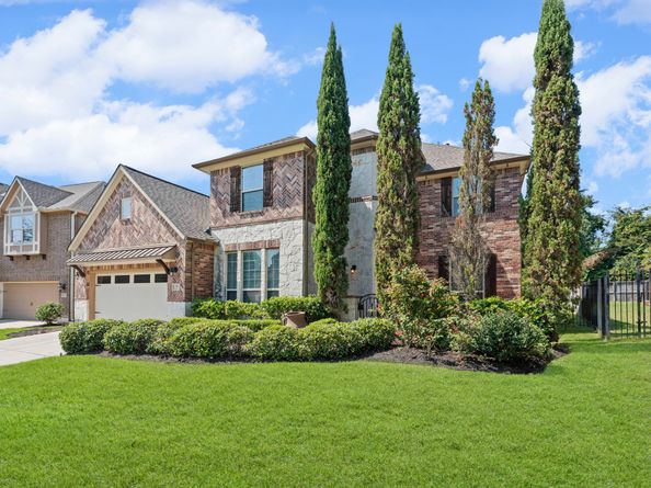 39 Tioga Place, Tomball TX 77375