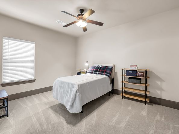 2404 Bramlet Drive, Conroe TX 77304