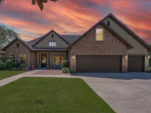 2404 Bramlet Drive, Conroe TX 77304