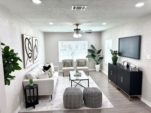 1106 Aubert Street, Houston TX 77017