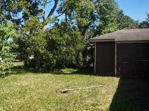 5903 Willow Glen Drive, Houston TX 77033