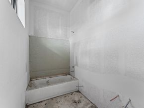 918 Patterson Street, Houston TX 77007