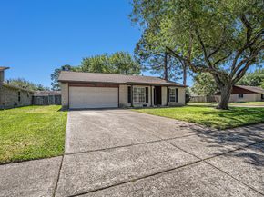 454 Buoy Road, Houston TX 77598