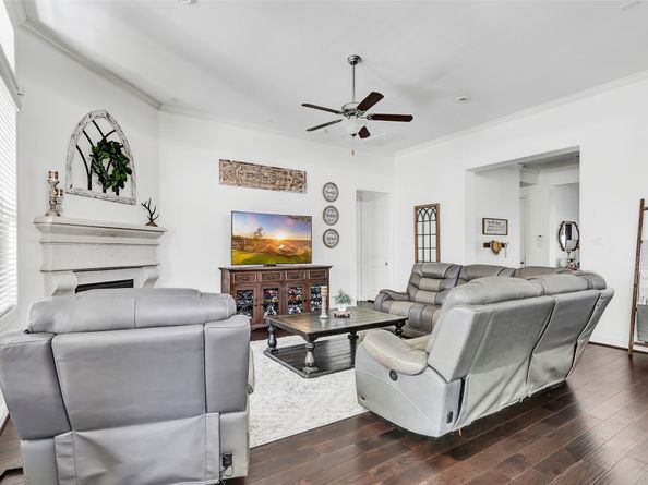 23434 Fauburg Drive, New Caney TX 77357