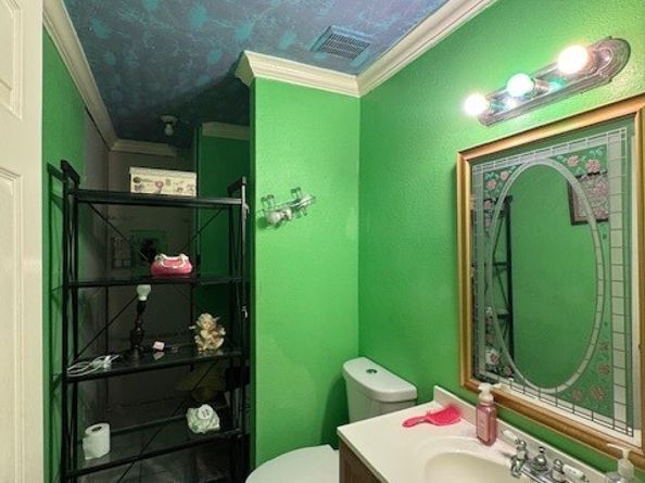 766 Coolwood Drive B, Houston TX 77013