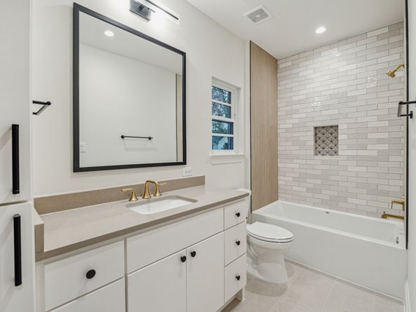 1510 Longacre Drive, Houston TX 77055