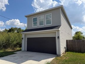 7952 Blue Street, Houston TX 77028