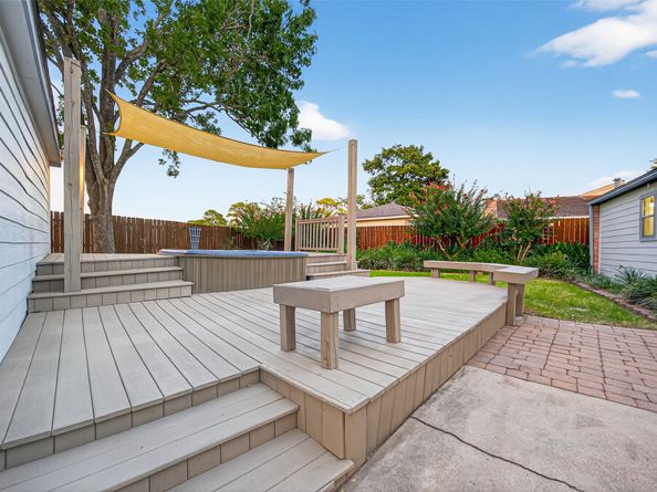 12210 Waldemar Drive, Houston TX 77077