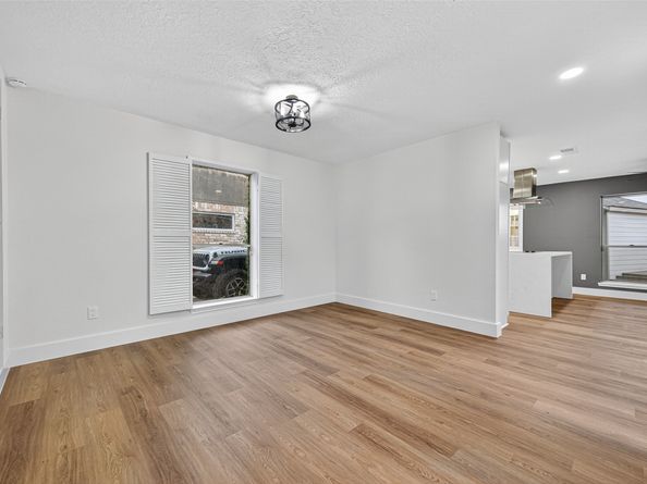 12210 Waldemar Drive, Houston TX 77077