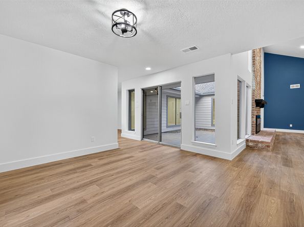 12210 Waldemar Drive, Houston TX 77077