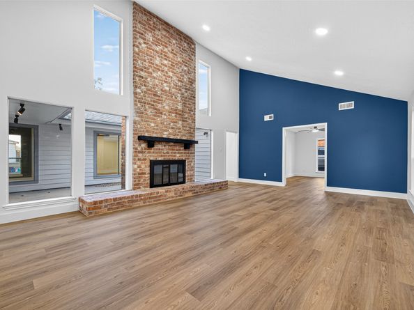 12210 Waldemar Drive, Houston TX 77077