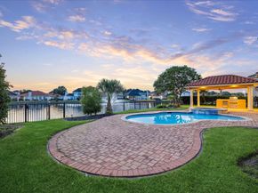 2050 DIAMOND SPRINGS Drive, Houston TX 77077