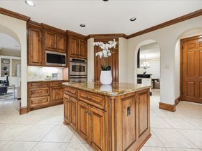 2050 DIAMOND SPRINGS Drive, Houston TX 77077