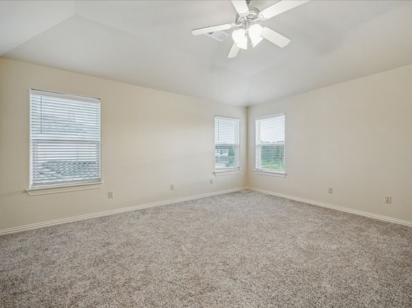 2050 DIAMOND SPRINGS Drive, Houston TX 77077