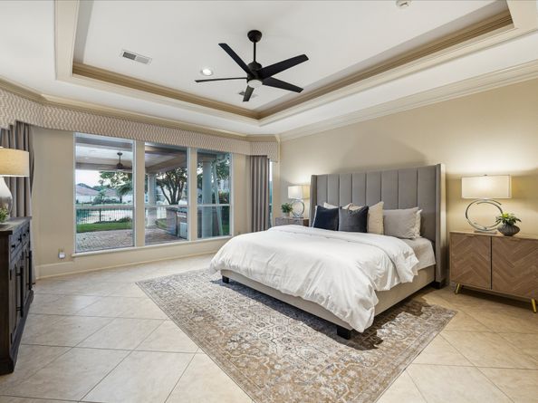 2050 DIAMOND SPRINGS Drive, Houston TX 77077