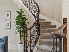 2050 DIAMOND SPRINGS Drive, Houston TX 77077
