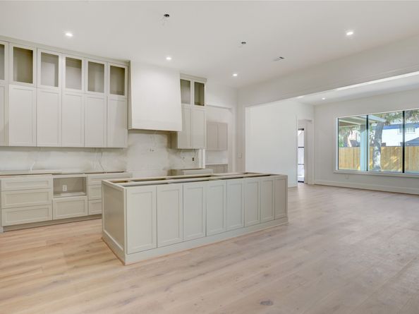 7908 Westwood Drive, Houston TX 77055