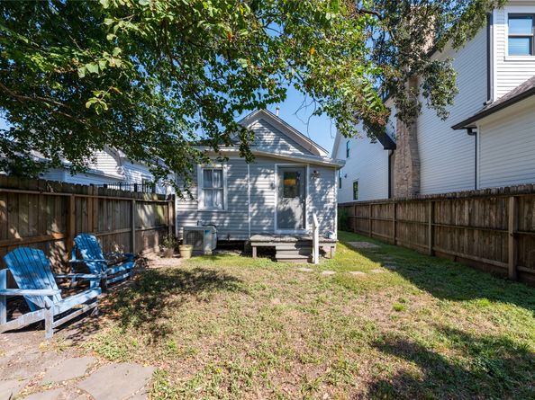 2011 Decatur Street, Houston TX 77007