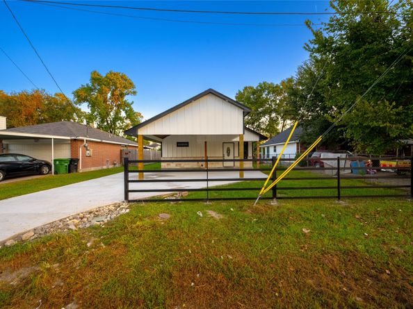 8009 Locksley Road, Houston TX 77078