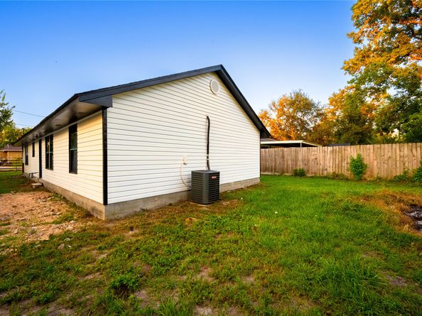 8009 Locksley Road, Houston TX 77078