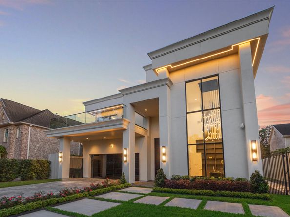 7 Lana Lane, Houston TX 77027