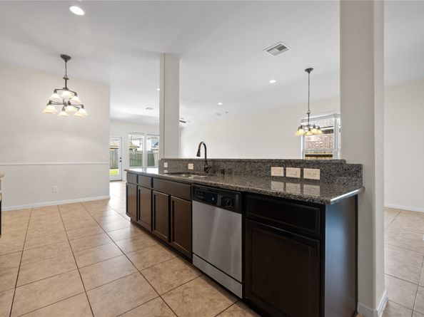 16627 Lake Aquilla Lane, Houston TX 77044