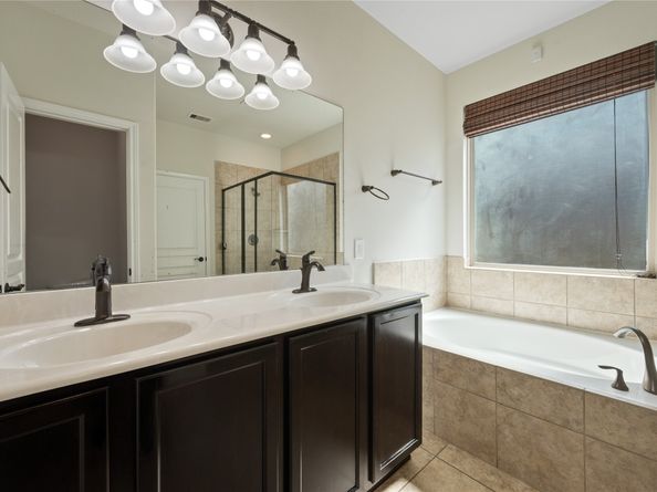 16627 Lake Aquilla Lane, Houston TX 77044
