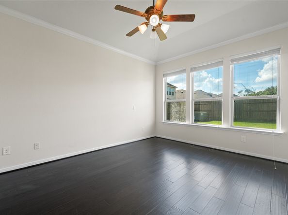 16627 Lake Aquilla Lane, Houston TX 77044