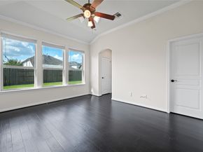 16627 Lake Aquilla Lane, Houston TX 77044