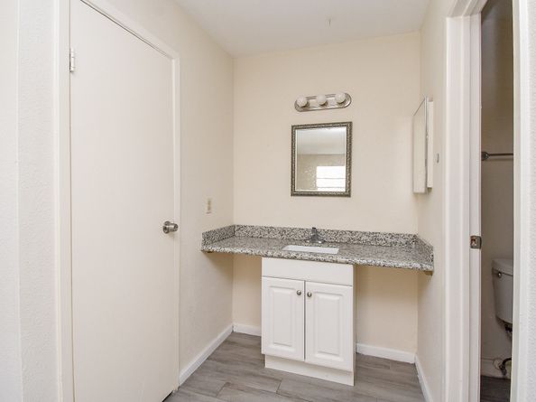 10202 Forum Park Drive 15, Houston TX 77036