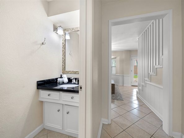 2830 Bernadette Lane, Houston TX 77043