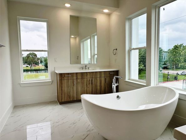 2806 Rosefield Drive, Houston TX 77080