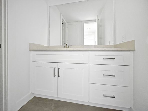 2829 Timmons Lane 209, Houston TX 77027