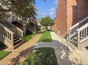 2829 Timmons Lane 209, Houston TX 77027