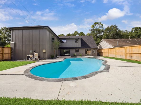 5602 Dumfries Drive, Houston TX 77096