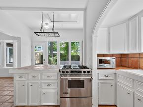 310 E 25th Street, Houston TX 77008