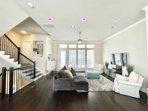 5813 Petty Street C, Houston TX 77007