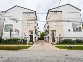 5813 Petty Street C, Houston TX 77007