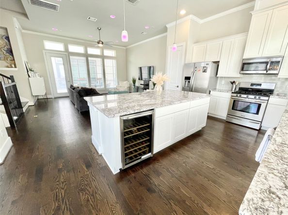 5813 Petty Street C, Houston TX 77007