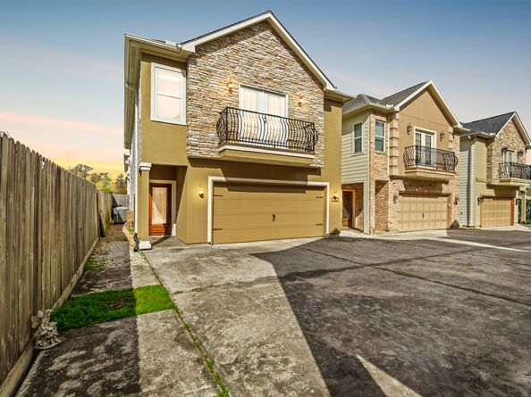 4609 Sharman Street, Houston TX 77009