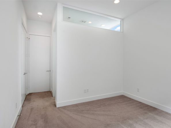 1155 W 18th Street, Houston TX 77008