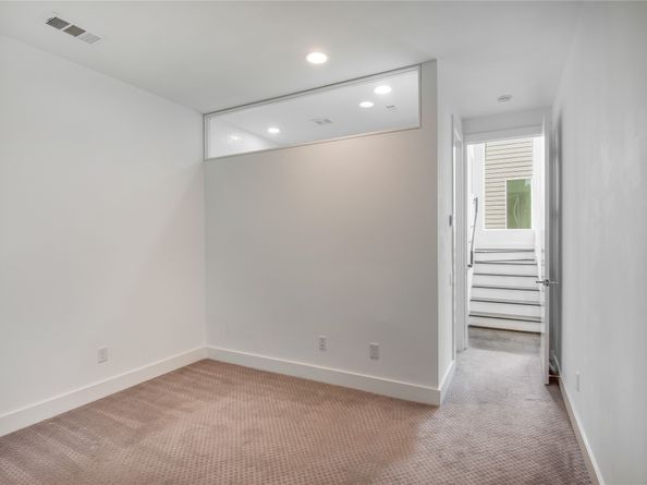 1155 W 18th Street, Houston TX 77008