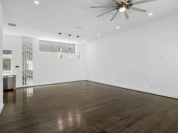 1155 W 18th Street, Houston TX 77008