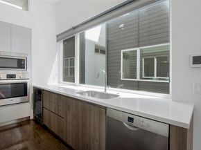1155 W 18th Street, Houston TX 77008