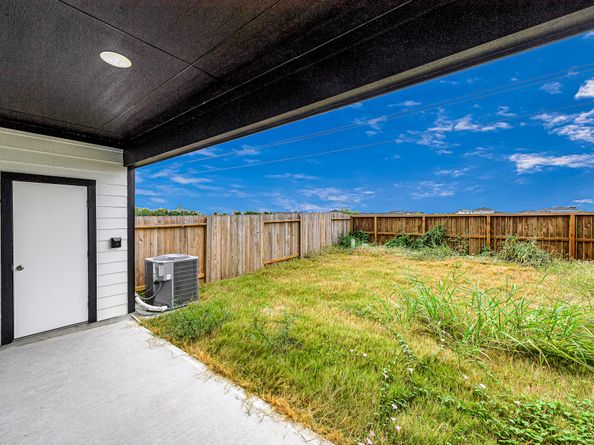 3002 Crown Gate Drive, Houston TX 77047