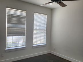 2423 Roufa Road, Houston TX 77003