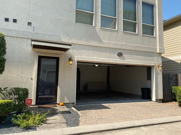 2423 Roufa Road, Houston TX 77003