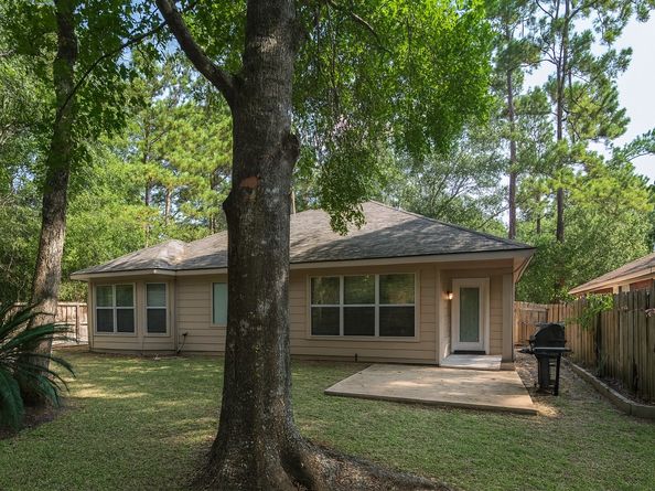 83 Hidden Meadow Drive, The Woodlands TX 77382