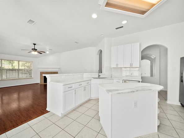 83 Hidden Meadow Drive, The Woodlands TX 77382