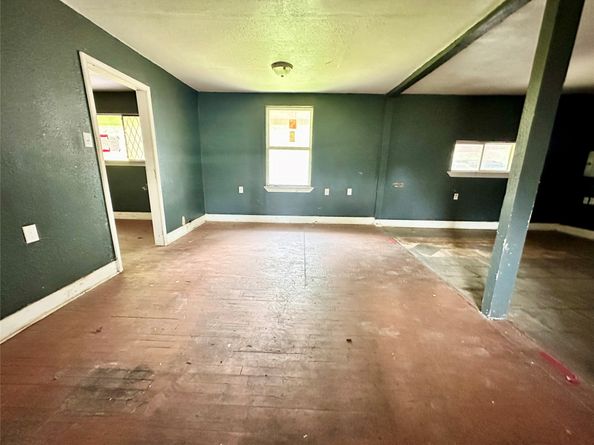 9108 Elbert Street, Houston TX 77028